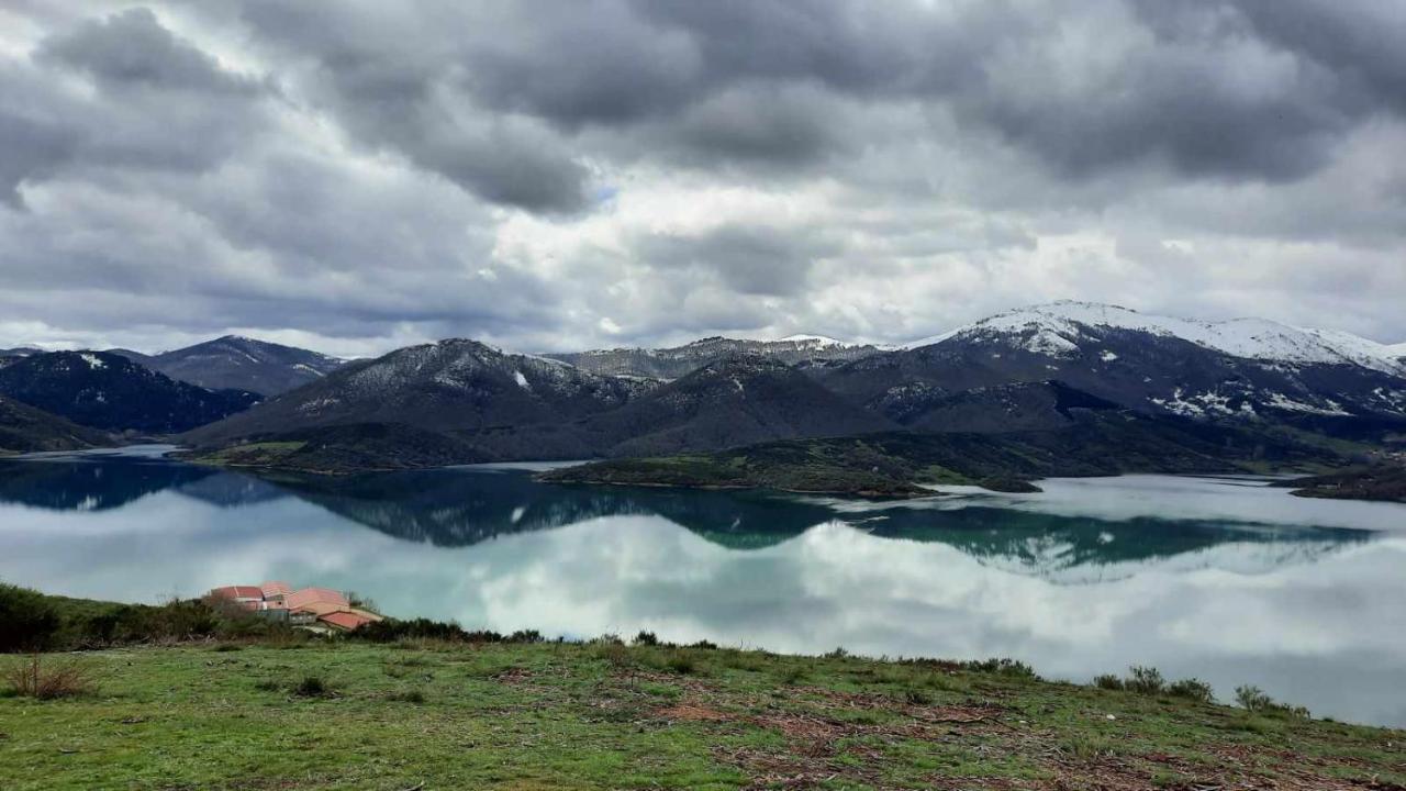 Riano En Las Montanas De Carmen Exterior photo