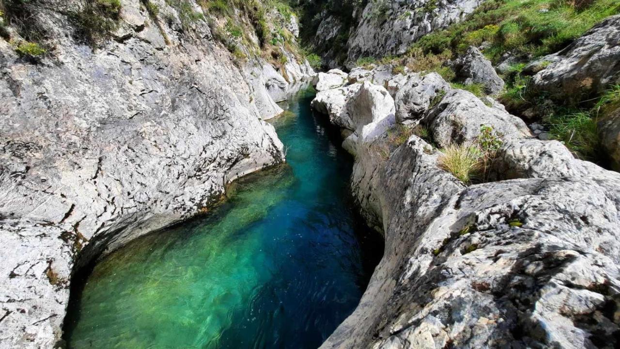 Riano En Las Montanas De Carmen Exterior photo